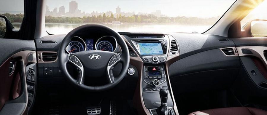 Hyundai Avante 2014 года  (фото 14 из 24)